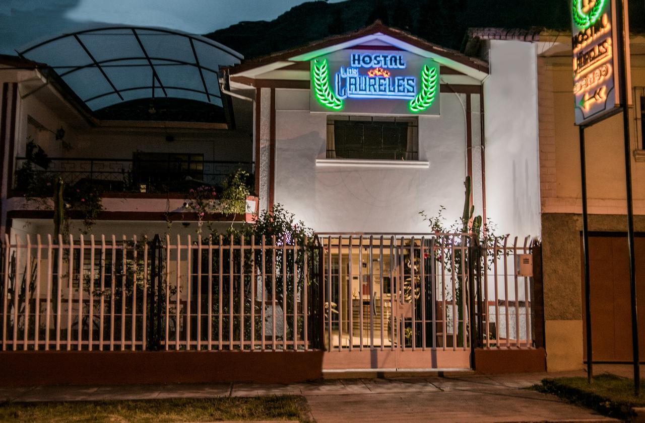 Hotel Los Laureles Calca Exteriör bild